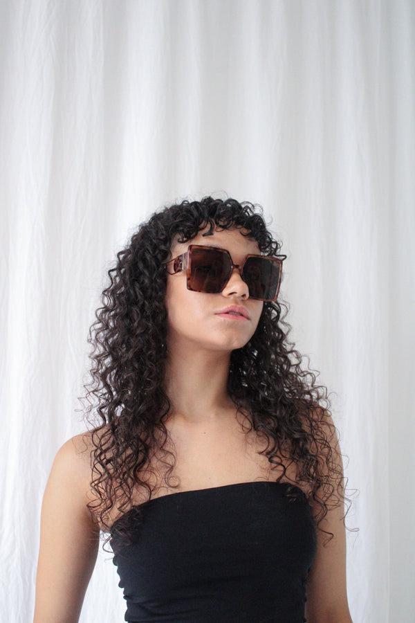Svnx Oversized Square Sunglasses With Temple Frame Detail