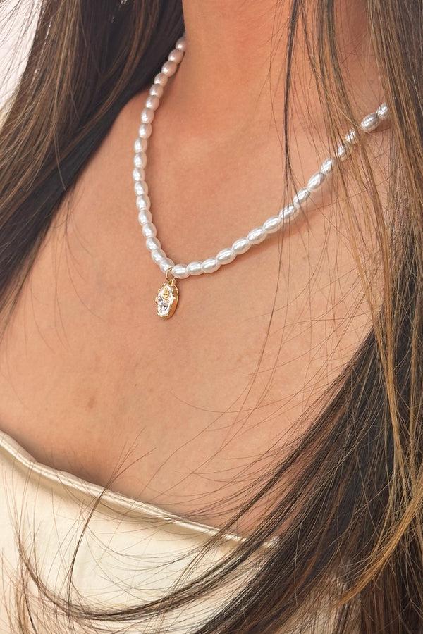 svnx Pearl Chain Necklace with Gold Floral Pendant - Gift Boxed