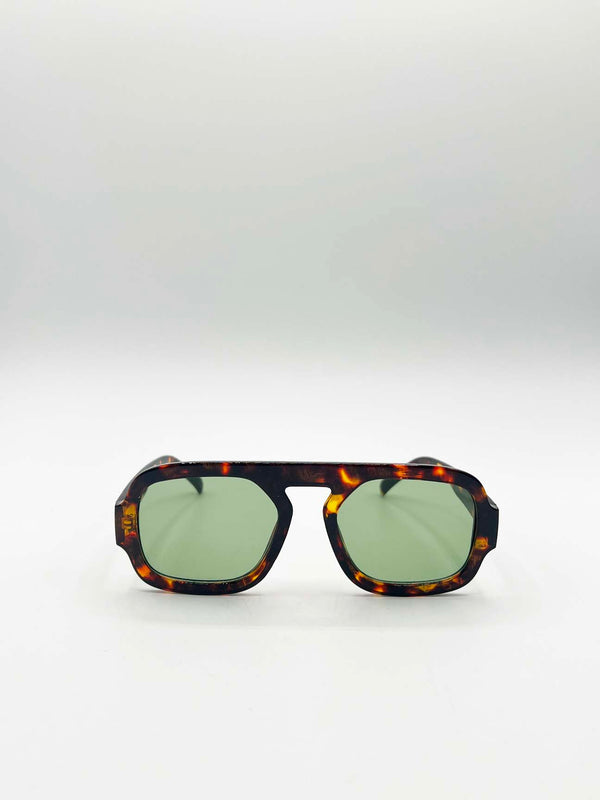 Svnx Retro Navigator Sunglasses In Green Brown Tortoiseshell