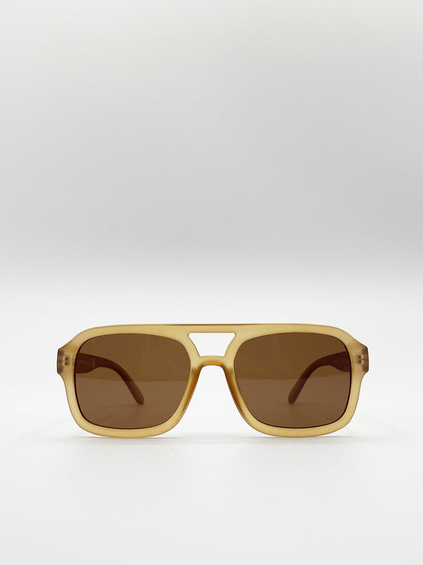 Svnx 70's Navigator Sunglasses In Matte Sand