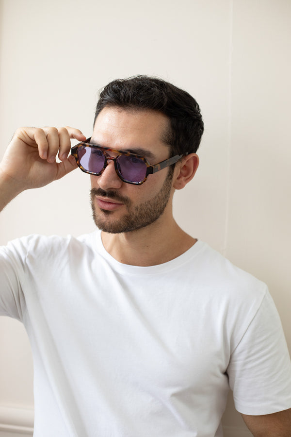 Svnx Angular Navigator Sunglasses In Leopard Print