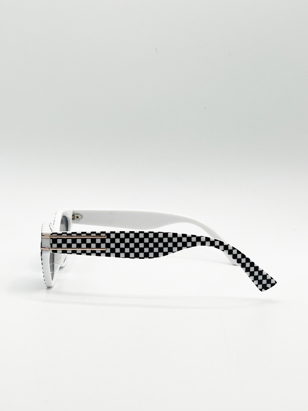 Svnx Angular Sunglasses In Black And White Check