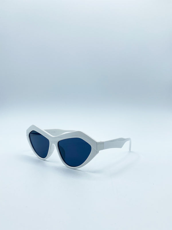 Svnx Angular Sunglasses In White
