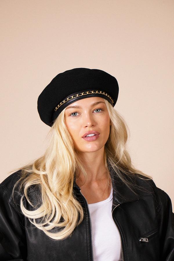 svnx Beret Hat With Chain Detail In Black