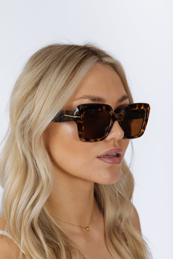 Svnx Bold Square Sunglasses In Leopard Brown