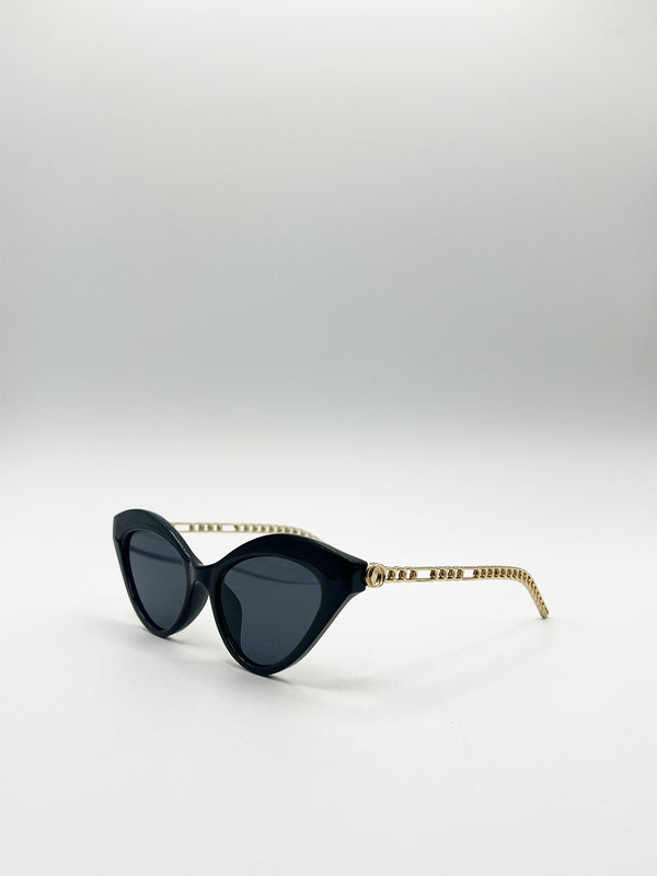 Svnx Cat-Eye Sunglasses In Black