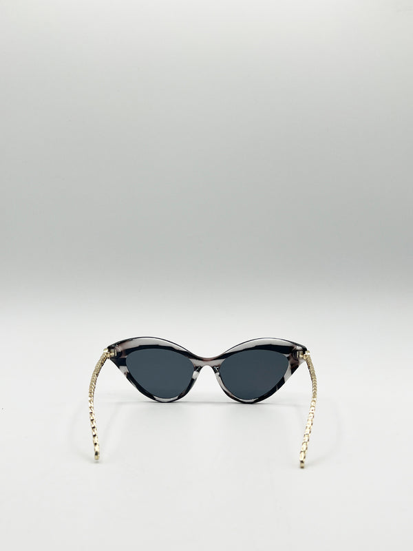 Svnx Cat-Eye Sunglasses In Black White Stripe