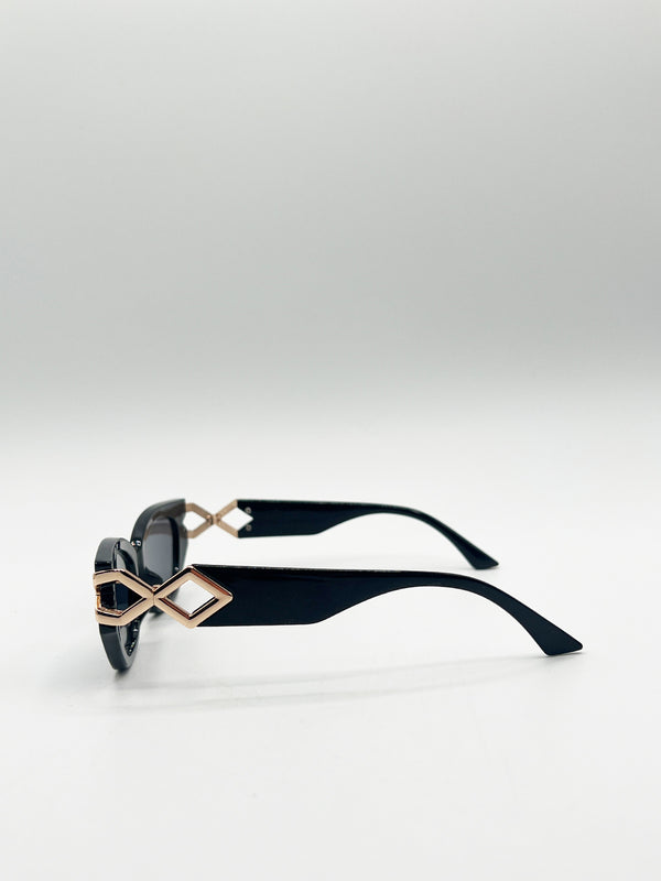 Svnx Cat-Eye Sunglasses With Side Detail In Black