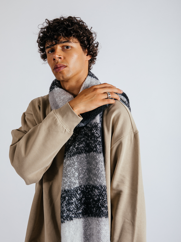 svnx Check Blanket Scarf with Tassles