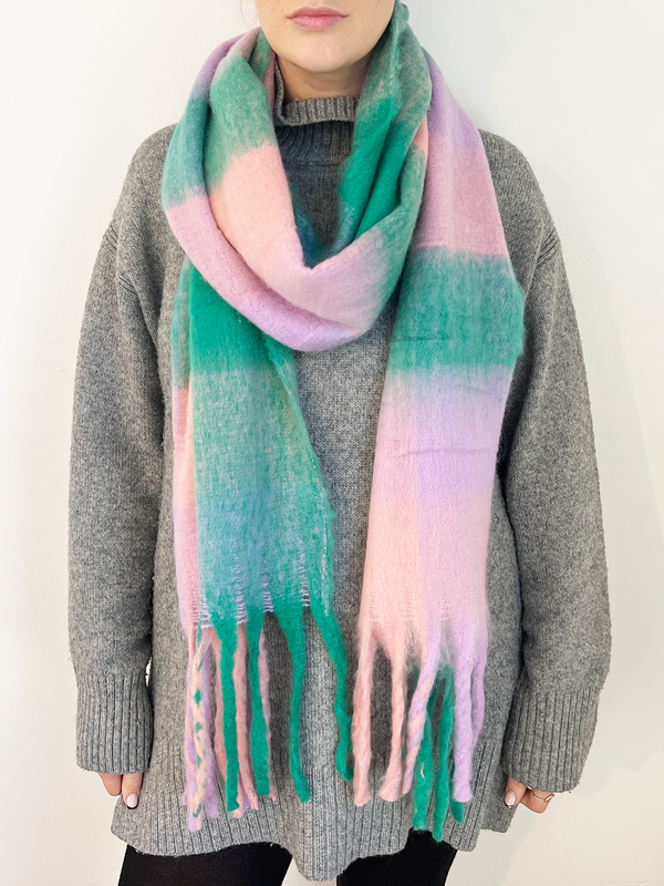 Svnx Checked Scarf In Multi