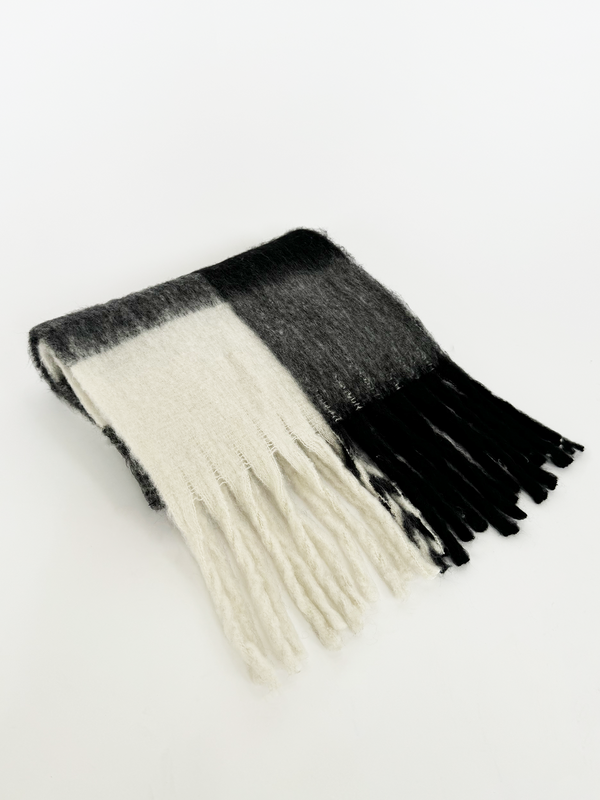 Svnx Chunky Black And White Check Scarf