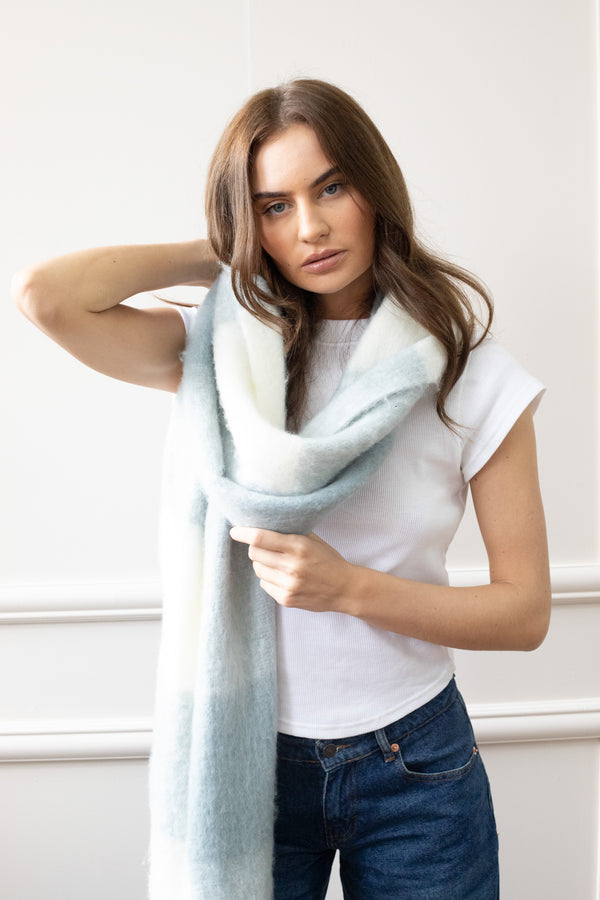 Svnx Chunky Grey And White Check Scarf
