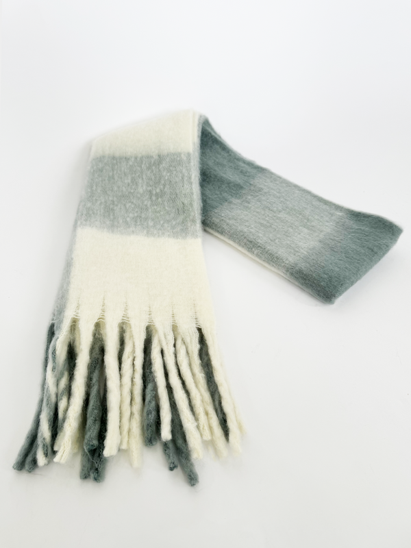 Svnx Chunky Grey And White Check Scarf