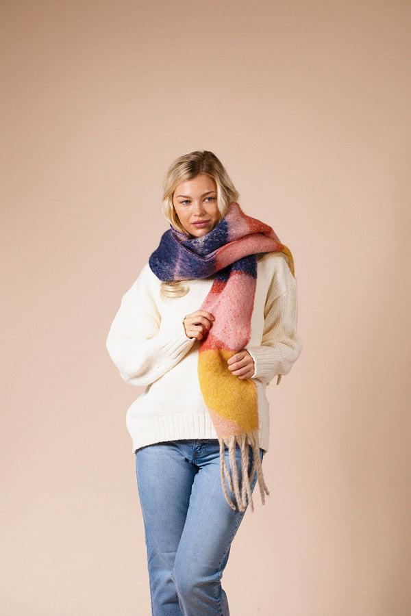 Svnx Chunky Scarf In Pink Yellow