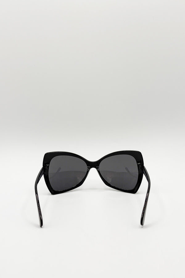 Svnx Classic Oversized Sunglasses In Black