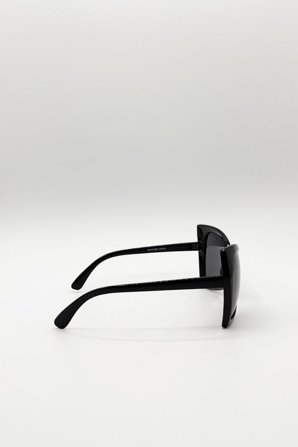 Svnx Classic Oversized Sunglasses In Black