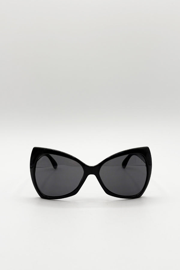 svnx Classic Oversized Sunglasses in Black