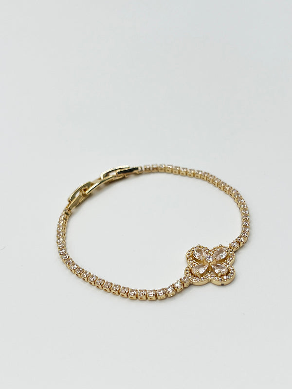 Svnx Clover Diamante Bracelet In Gold - Gift Boxed