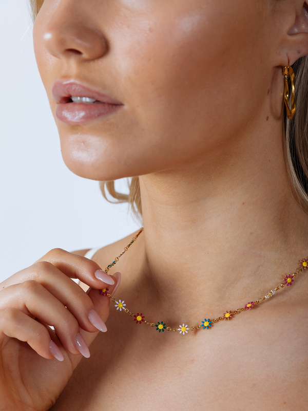svnx Daisy Chain Necklace in Multi Gold - Gift Boxed