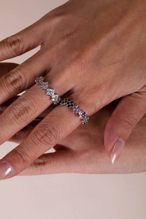 svnx Diamante Clover Ring in Multi Silver