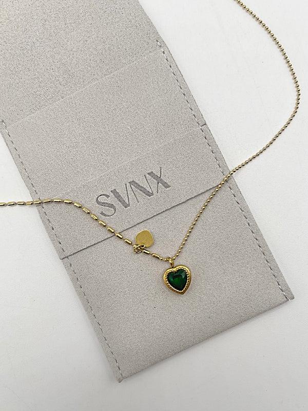 Svnx Emerald Green Heart Necklace In Gold