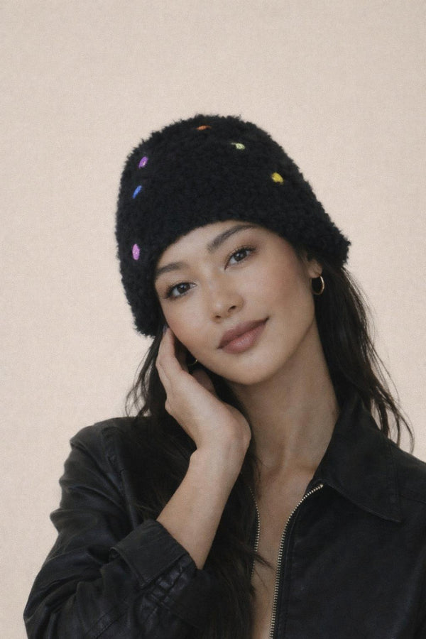 svnx Fluffy Beanie Colourful Buttons In Black