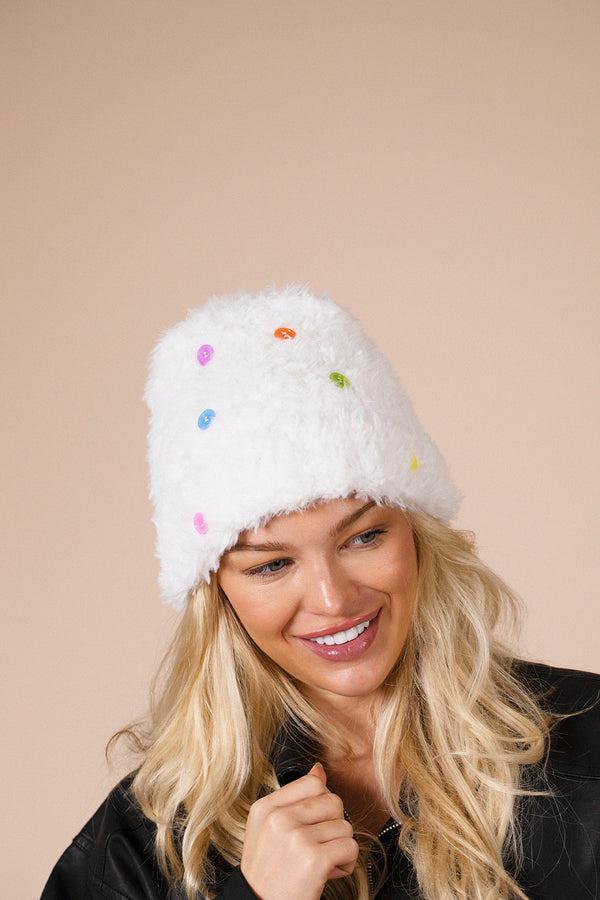 Svnx Fluffy Beanie Colourful Buttons In Off White