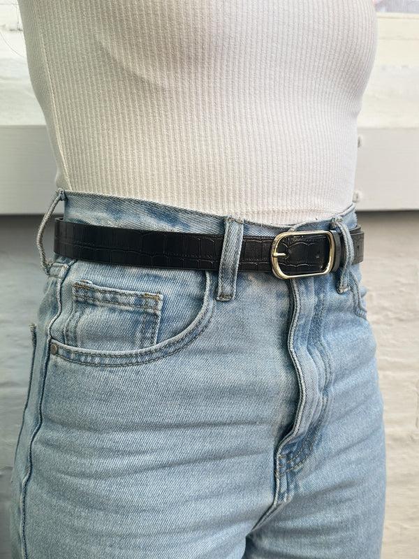 Svnx Gold Oval Buckle Belt In Black