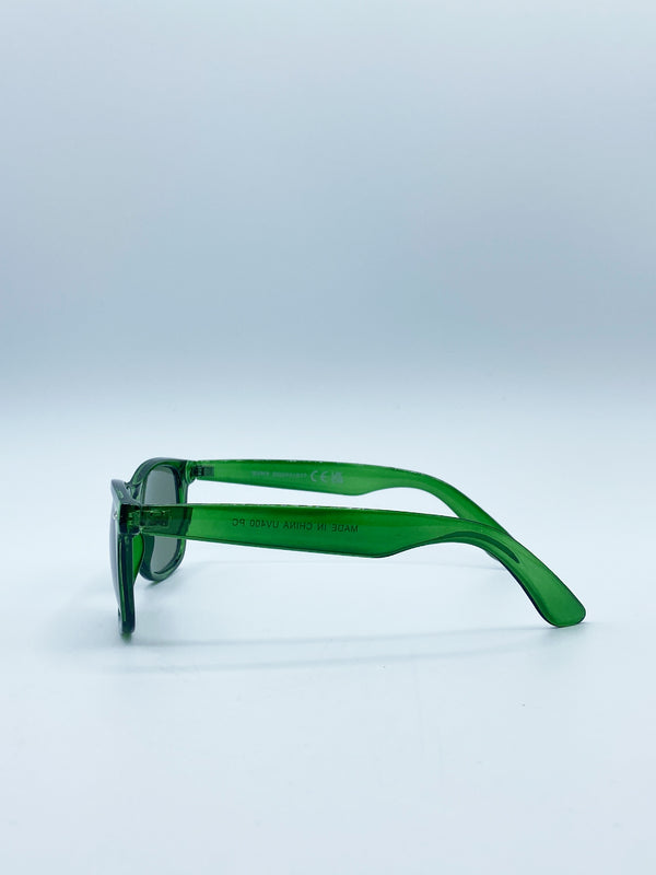 Svnx Green Wayfarer Sunglasses With Green Lenses