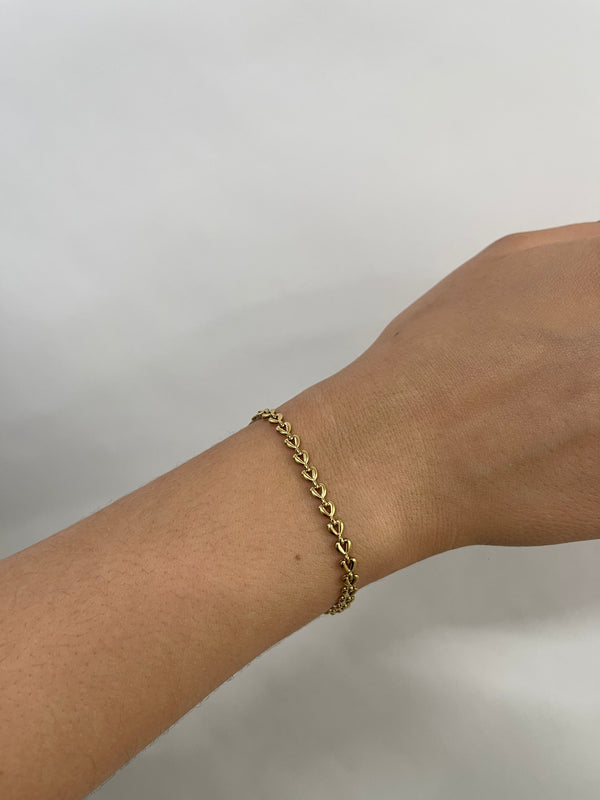 Svnx Heart Link Bracelet In Gold