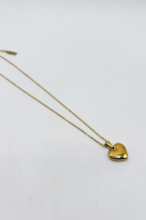 Svnx Heart Pendant Necklace In Gold - Gift Boxed