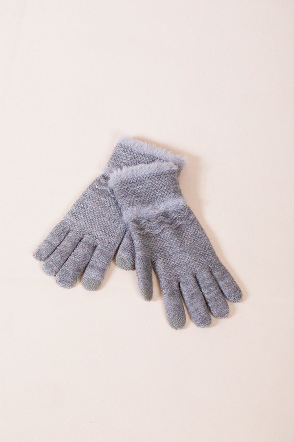 svnx Knitted Gloves With Plush Detail In Grey