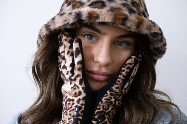 Svnx Leopard Print Gloves With Black Buttons