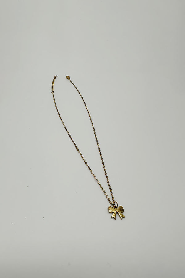 svnx Mini Bow Pendant Necklace in Gold
