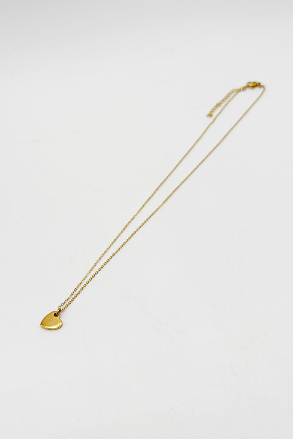 Svnx Mini Heart Pendant Necklace In Gold