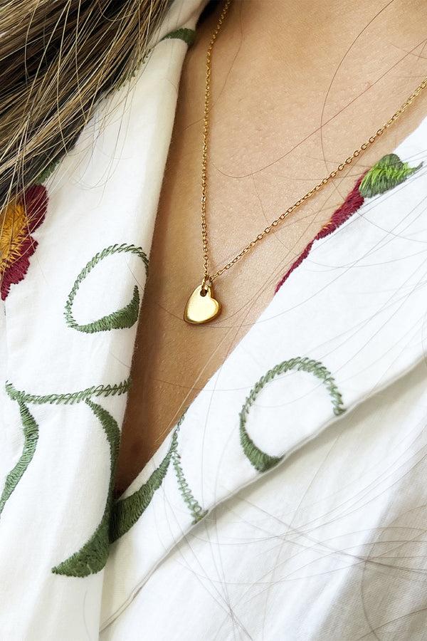 svnx Mini Heart Pendant Necklace in Gold