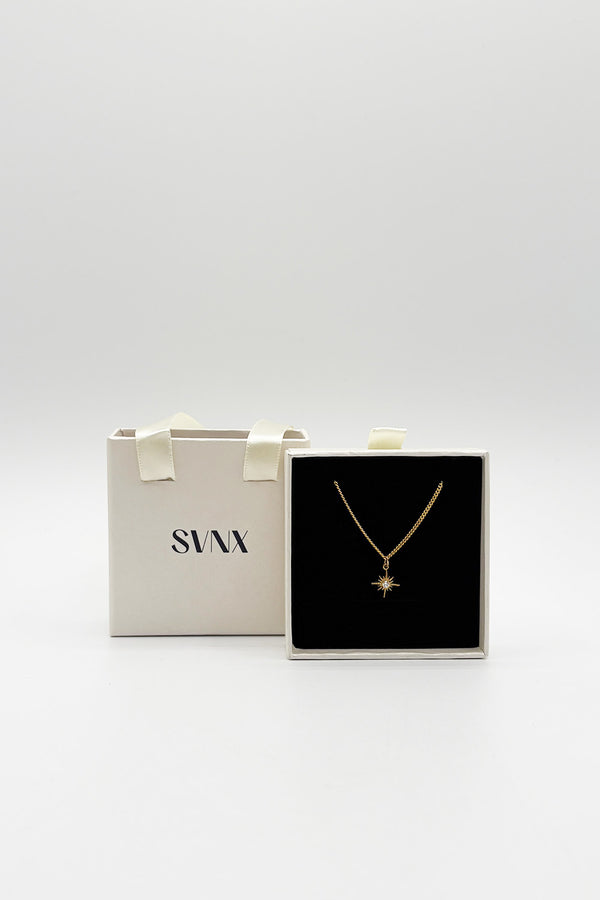 Svnx Mini Star Pendant Necklace In Gold
