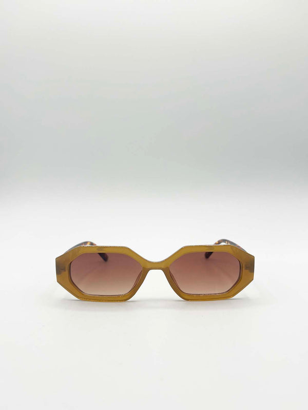 Svnx Oval Geomentric Sunglasses In Tortoise Brown