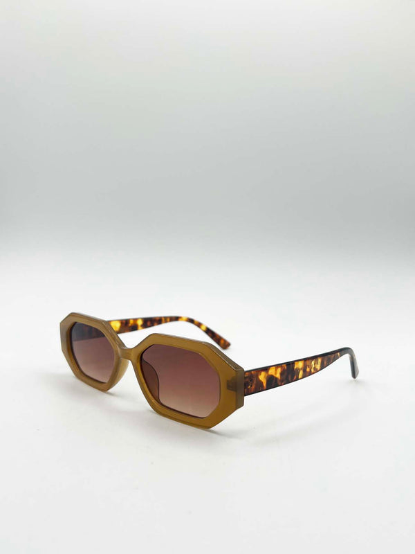 Svnx Oval Geomentric Sunglasses In Tortoise Brown