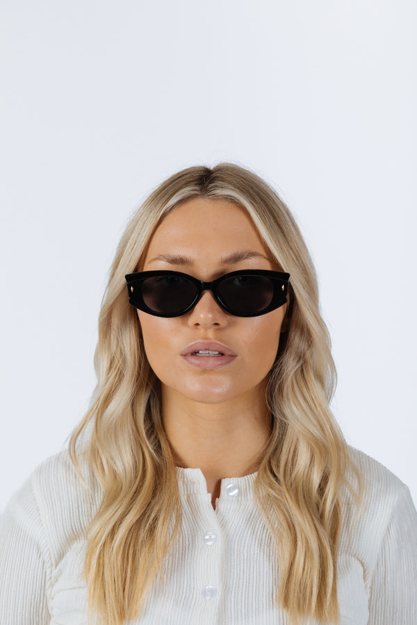 Svnx Oval Rectangular Vintage Sunglasses In Black
