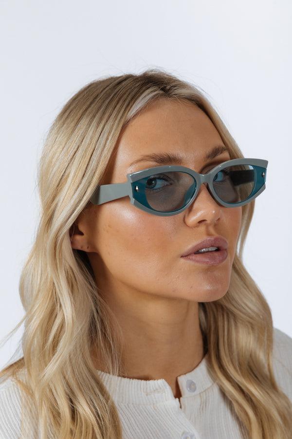 Svnx Oval Rectangular Vintage Sunglasses In Blue