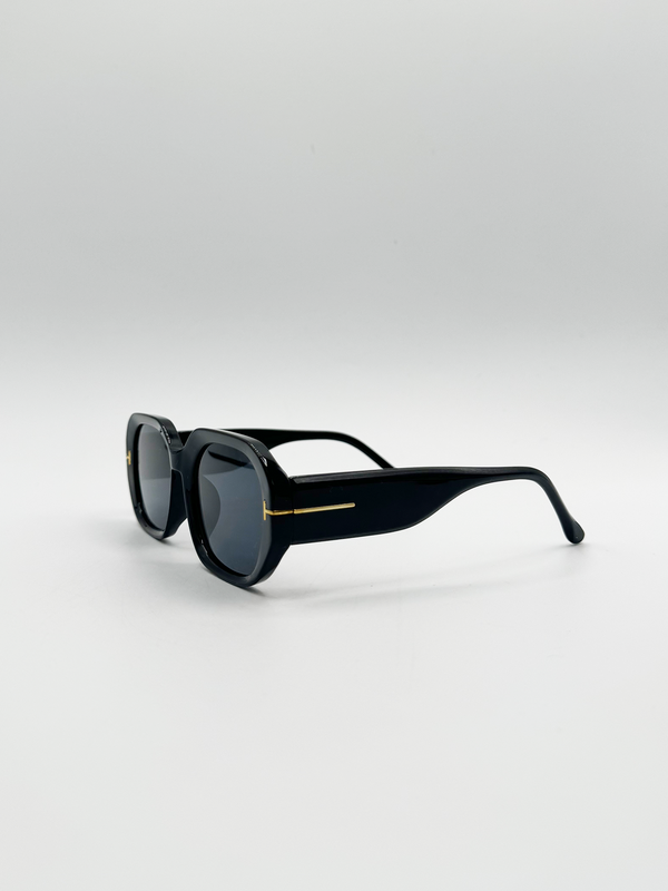 Svnx Oval Sunglasses With Wide Arm In Black