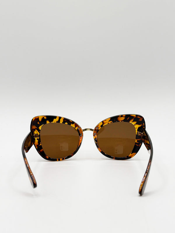 Svnx Oversized Cat-Eye Sunglasses In Tortoiseshell