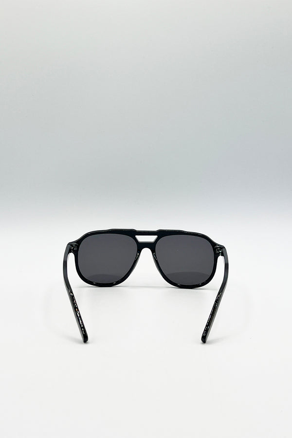 Svnx Oversized Navigator Sunglasses In Black