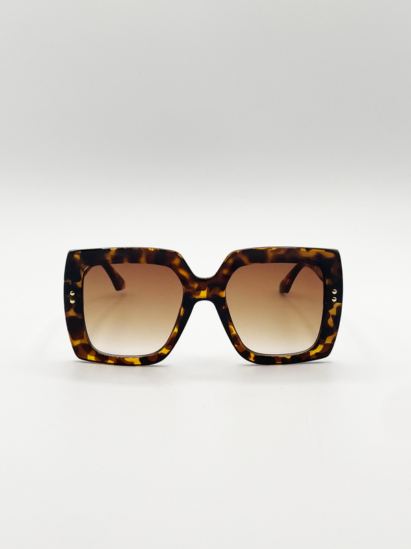 Svnx Oversized Square Frame In Brown Tortoiseshell