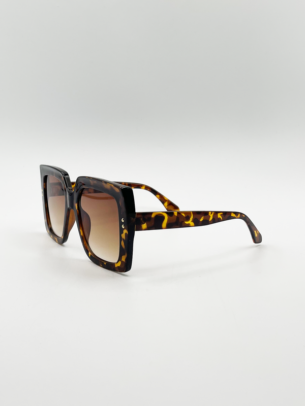 Svnx Oversized Square Frame In Brown Tortoiseshell