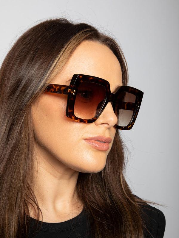 svnx Oversized Square Frame in Brown Tortoiseshell