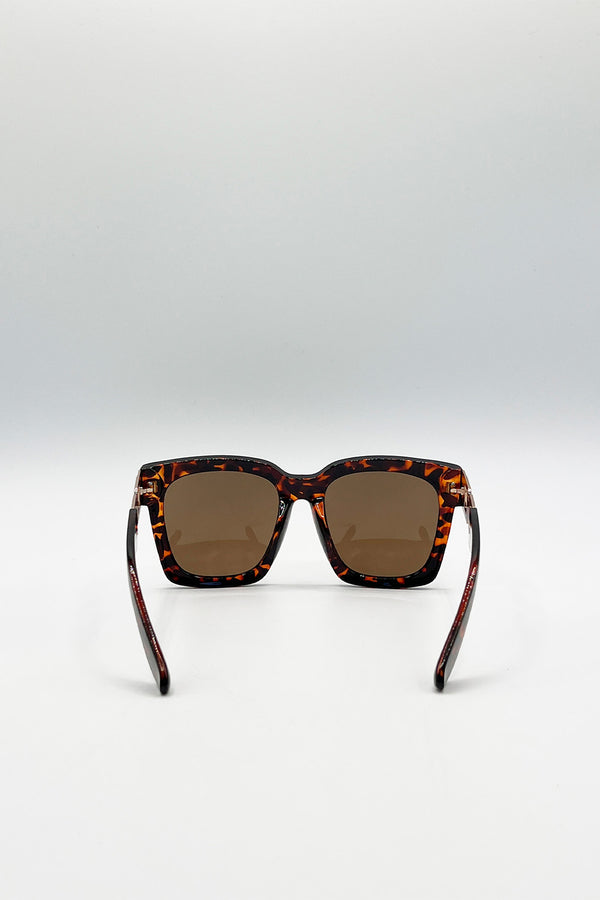 Svnx Oversized Sunglasses With Gold Chain Detail