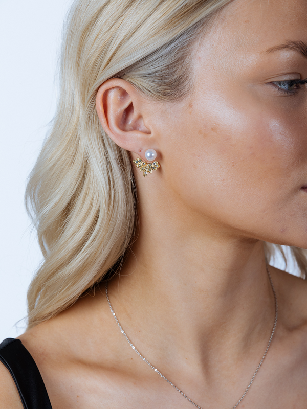 Svnx Pearl Leaf Earrings In Light Gold - Gift Boxed