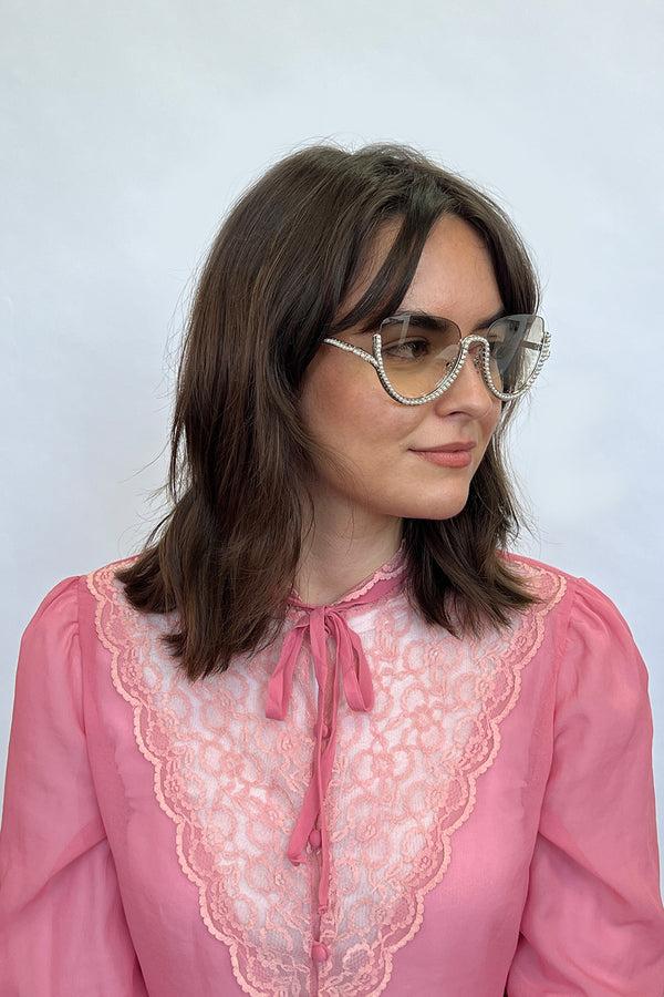 Svnx Pearl Sunglasses In Silver Grey